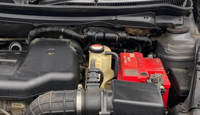 2015 Maruti Swift Dzire VDI, Diesel, Manual, 96,504 km, Engine View - Left