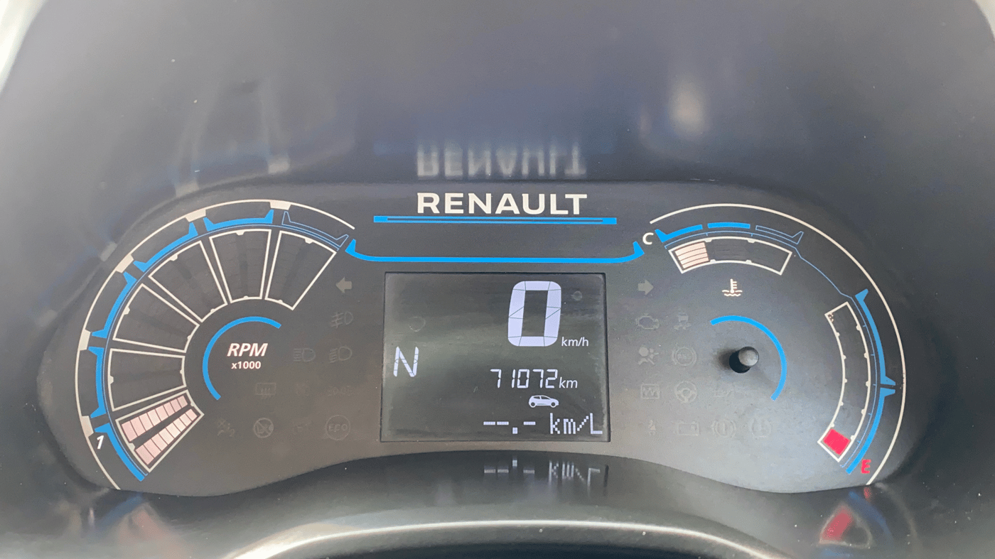 2020 Renault TRIBER RXZ AMT, Petrol, Automatic, 71,427 km, Odometer Image