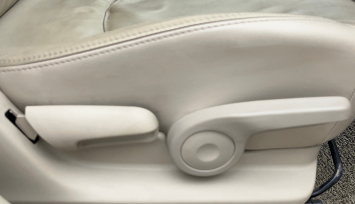 2018 Maruti Ciaz ALPHA 1.5 SHVS PETROL, Petrol, Manual, 68,462 km, Driver Side Adjustment Panel