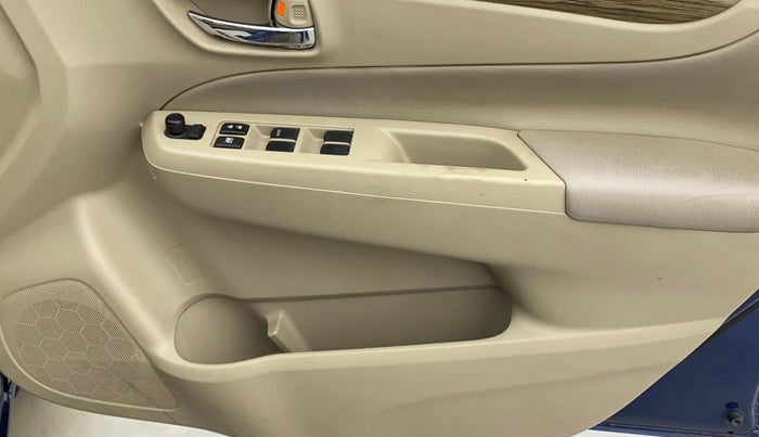 2018 Maruti Ciaz ALPHA 1.5 SHVS PETROL, Petrol, Manual, 28,137 km, Driver Side Door Panels Control