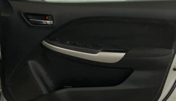 2016 Maruti Baleno ALPHA PETROL 1.2, Petrol, Manual, 59,728 km, Driver Side Door Panels Control