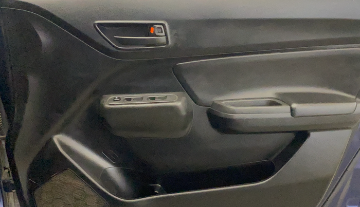 2018 Maruti Swift LXI, Petrol, Manual, 72,894 km, Driver Side Door Panels Control