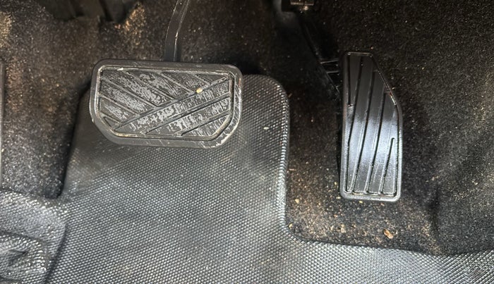 2023 Maruti Baleno ZETA 1.2 AGS, Petrol, Automatic, 28,659 km, Pedals