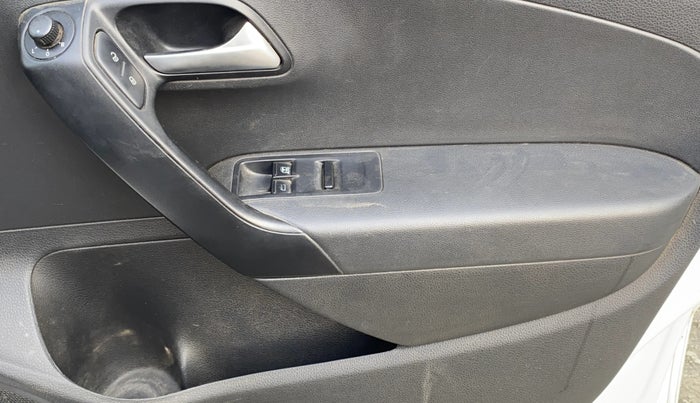 2019 Volkswagen Ameo COMFORTLINE 1.0L, Petrol, Manual, 83,405 km, Driver Side Door Panels Control