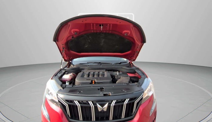 2022 Mahindra XUV700 AX 5 P AT 5 STR, Petrol, Automatic, 45,020 km, Open Bonet