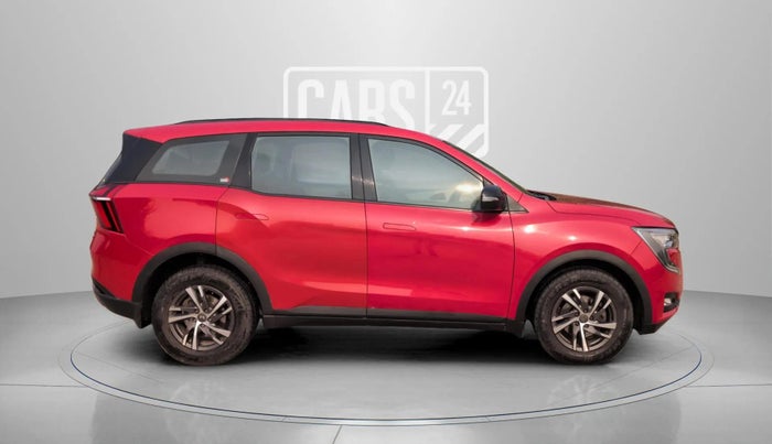 2022 Mahindra XUV700 AX 5 P AT 5 STR, Petrol, Automatic, 45,020 km, Right Side View