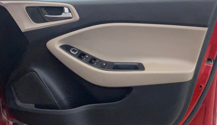 2014 Hyundai Elite i20 MAGNA 1.2, Petrol, Manual, 38,127 km, Driver Side Door Panels Control