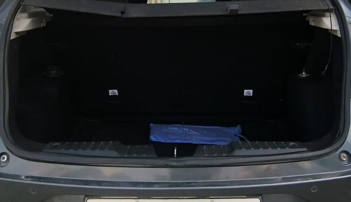 2022 Tata ALTROZ XT PETROL, Petrol, Manual, 1,01,013 km, Boot Inside