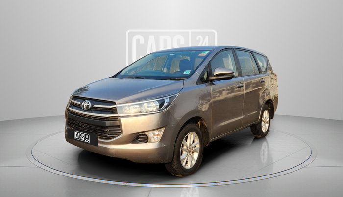 2017 Toyota Innova Crysta 2.8 GX AT 7 STR, Diesel, Automatic, 52,868 km, Left Front Diagonal