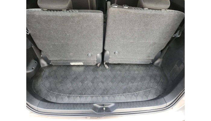 2017 Toyota Innova Crysta 2.8 GX AT 7 STR, Diesel, Automatic, 52,868 km, Boot Inside