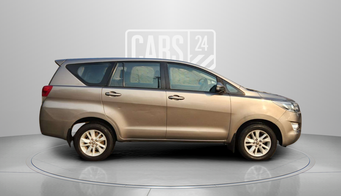 2017 Toyota Innova Crysta 2.8 GX AT 7 STR, Diesel, Automatic, 52,868 km, Right Side View