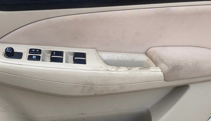 2018 Maruti Dzire VXI, Petrol, Manual, 61,603 km, Driver Side Door Panels Control