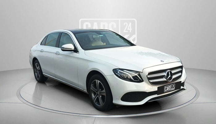 2017 Mercedes Benz E Class E 200 Avantgarde, Petrol, Automatic, 34,925 km, Right Front Diagonal