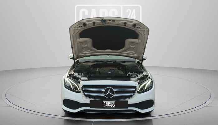 2017 Mercedes Benz E Class E 200 Avantgarde, Petrol, Automatic, 34,925 km, Open Bonet