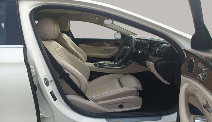 2017 Mercedes Benz E Class E 200 Avantgarde, Petrol, Automatic, 34,925 km, Right Side Front Door Cabin