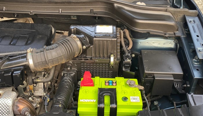 2020 Mahindra XUV300 W6 1.2 PETROL, Petrol, Manual, 57,600 km, Engine View - Left