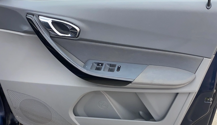 2021 Tata TIGOR XZA PLUS PETROL, Petrol, Automatic, 31,534 km, Driver Side Door Panels Control