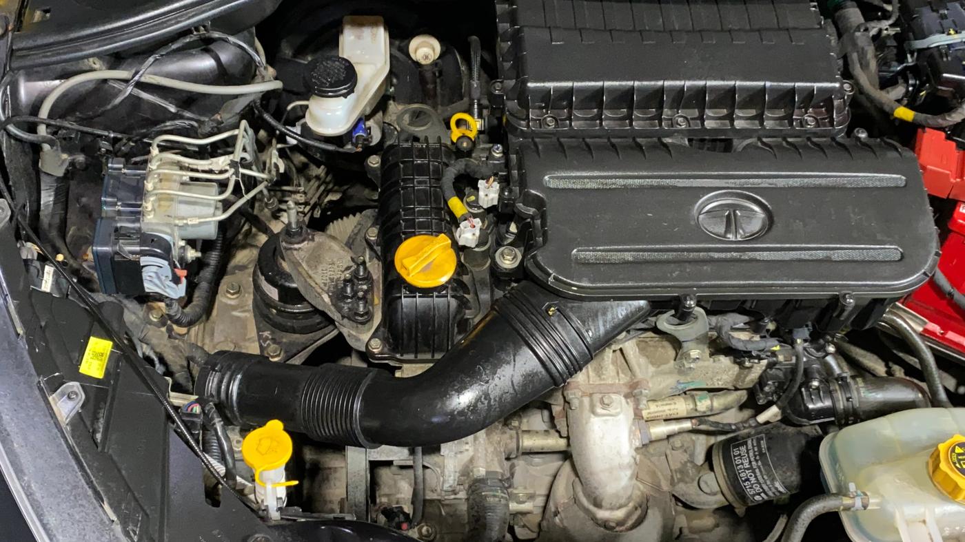 2022 Tata Tiago XZ PLUS PETROL, Petrol, Manual, 39,856 km, Engine View - Right