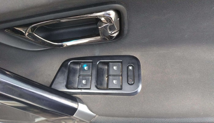 2022 Tata Safari XT PLUS, Diesel, Manual, 87,670 km, Driver Side Door Panels Control