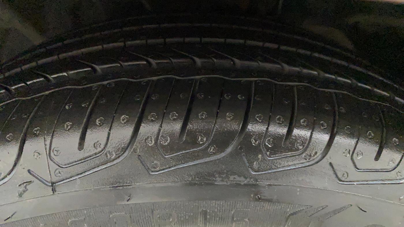 2016 Ford Ecosport TITANIUM 1.5L PETROL AT, Petrol, Automatic, 43,730 km, Left Front Tyre Tread