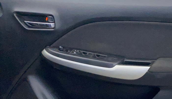 2017 Maruti Baleno DELTA PETROL 1.2, Petrol, Manual, 66,142 km, Driver Side Door Panels Control