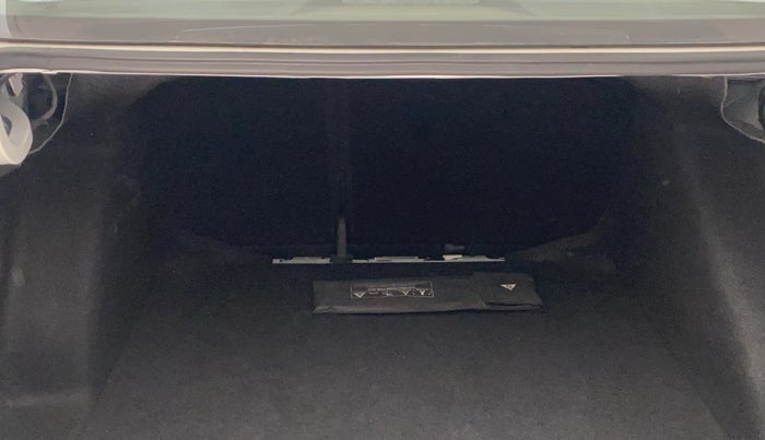 2022 Skoda SLAVIA STYLE 1.0L TSI MT, Petrol, Manual, 27,130 km, Boot Inside