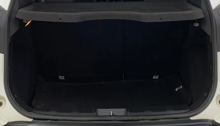 2018 Tata NEXON XZA PLUS DIESEL, Diesel, Automatic, 61,389 km, Boot Inside