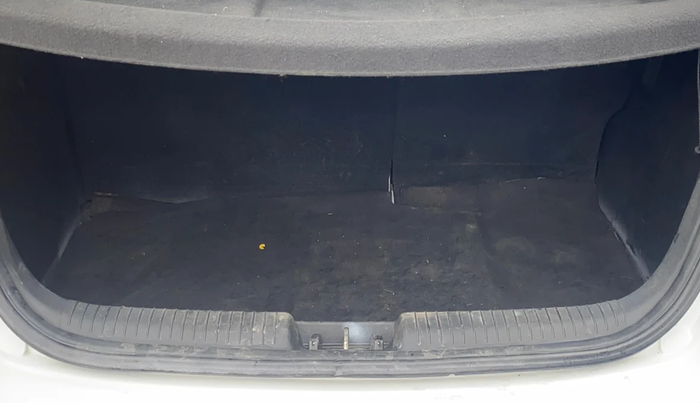 2012 Hyundai i20 ASTA 1.4 CRDI, Diesel, Manual, 1,05,124 km, Boot Inside