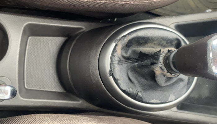 2012 Hyundai i20 ASTA 1.4 CRDI, Diesel, Manual, 1,05,124 km, Gear Lever