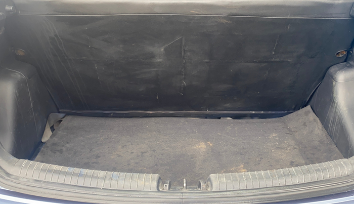 2015 Hyundai Grand i10 ASTA 1.1 CRDI (O), Diesel, Manual, 76,298 km, Boot Inside