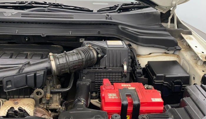 2020 Mahindra XUV300 W8 1.2 PETROL, Petrol, Manual, 31,768 km, Engine View - Left