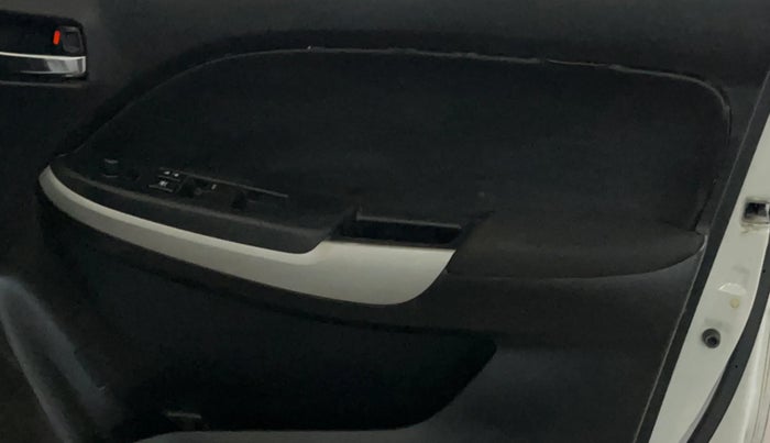 2016 Maruti Baleno DELTA PETROL 1.2, Petrol, Manual, 73,601 km, Driver Side Door Panels Control