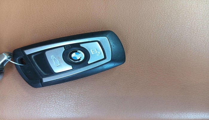 2018 BMW 3 Series  GT 320d Luxury Line, Diesel, Automatic, 62,533 km, Key Close Up