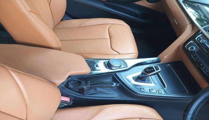 2018 BMW 3 Series  GT 320d Luxury Line, Diesel, Automatic, 62,533 km, Gear Lever