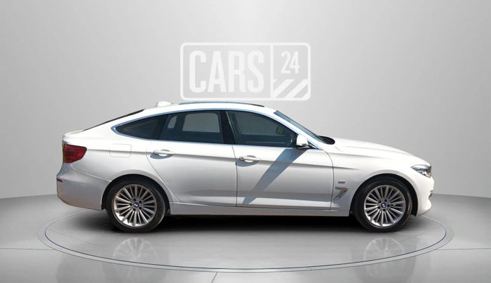 2018 BMW 3 Series  GT 320d Luxury Line, Diesel, Automatic, 62,533 km, Right Side View