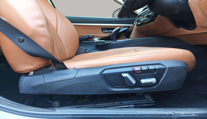 2018 BMW 3 Series  GT 320d Luxury Line, Diesel, Automatic, 62,533 km, Driver Side Adjustment Panel