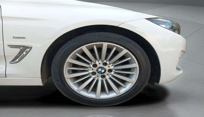 2018 BMW 3 Series  GT 320d Luxury Line, Diesel, Automatic, 62,533 km, Right Front Wheel