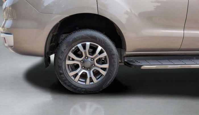 2019 Ford Endeavour TITANIUM PLUS 2.2 4X2 AT SUNROOF, Diesel, Automatic, 38,550 km, Right Rear Wheel