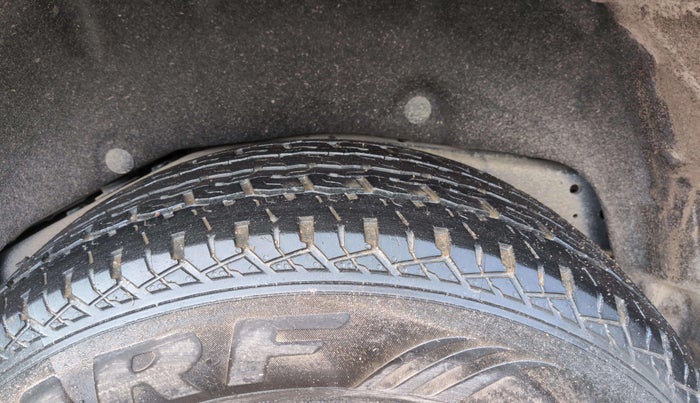 2019 Ford Endeavour TITANIUM PLUS 2.2 4X2 AT SUNROOF, Diesel, Automatic, 38,550 km, Left Rear Tyre Tread