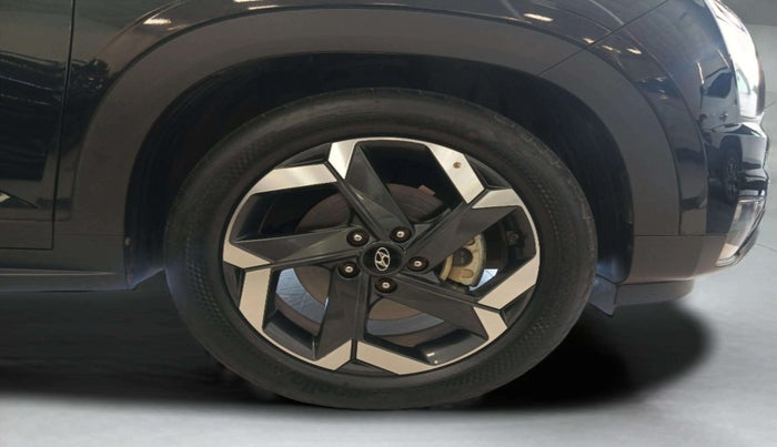 2024 Hyundai ALCAZAR PLATINUM(O) 7STR 1.5 AT, Diesel, Automatic, 26,551 km, Right Front Wheel