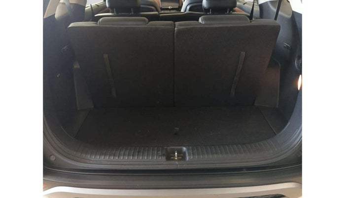 2024 Hyundai ALCAZAR PLATINUM(O) 7STR 1.5 AT, Diesel, Automatic, 26,551 km, Boot Inside