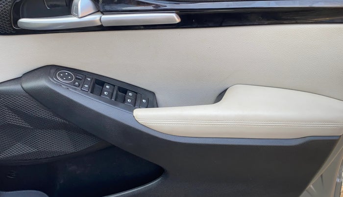 2020 KIA SELTOS HTX IVT 1.5 PETROL, Petrol, Automatic, 89,058 km, Driver Side Door Panels Control