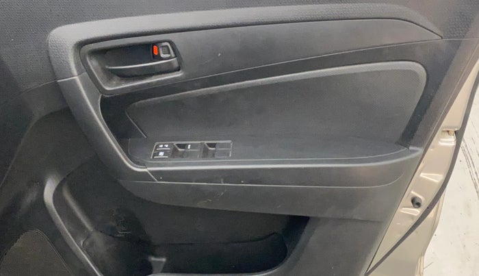 2022 Maruti Vitara Brezza LXI, Petrol, Manual, 60,594 km, Driver Side Door Panels Control