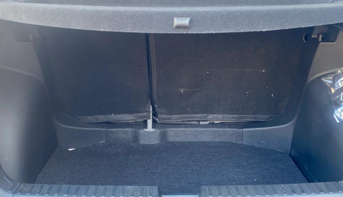 2024 Skoda KUSHAQ AMBITION 1.0L TSI AT, Petrol, Automatic, 5,229 km, Boot Inside