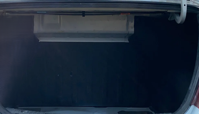 2013 Hyundai Verna FLUIDIC 1.6 VTVT SX, Petrol, Manual, 42,504 km, Boot Inside