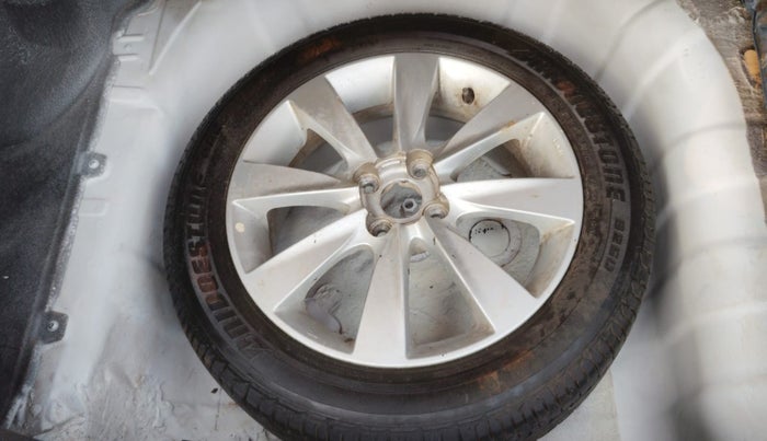 2013 Hyundai Verna FLUIDIC 1.6 VTVT SX, Petrol, Manual, 42,504 km, Spare Tyre