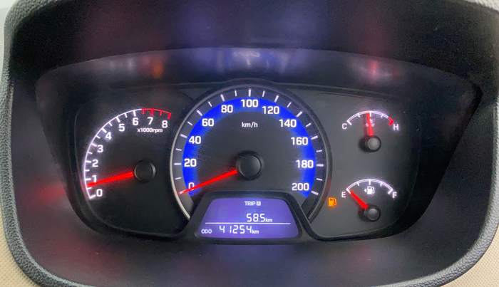 2018 Hyundai Xcent E+, Petrol, Manual, 41,224 km, Odometer Image