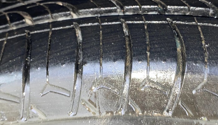 2018 Hyundai Xcent E+, Petrol, Manual, 41,224 km, Left Front Tyre Tread