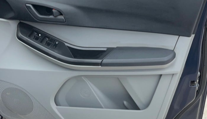 2023 Tata Tiago XT (O) PETROL, Petrol, Manual, 23,152 km, Driver Side Door Panels Control