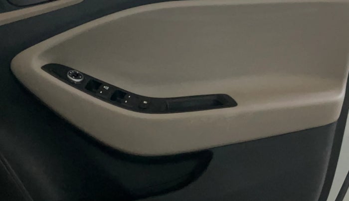 2017 Hyundai Elite i20 MAGNA EXECUTIVE 1.2, Petrol, Manual, 48,940 km, Driver Side Door Panels Control